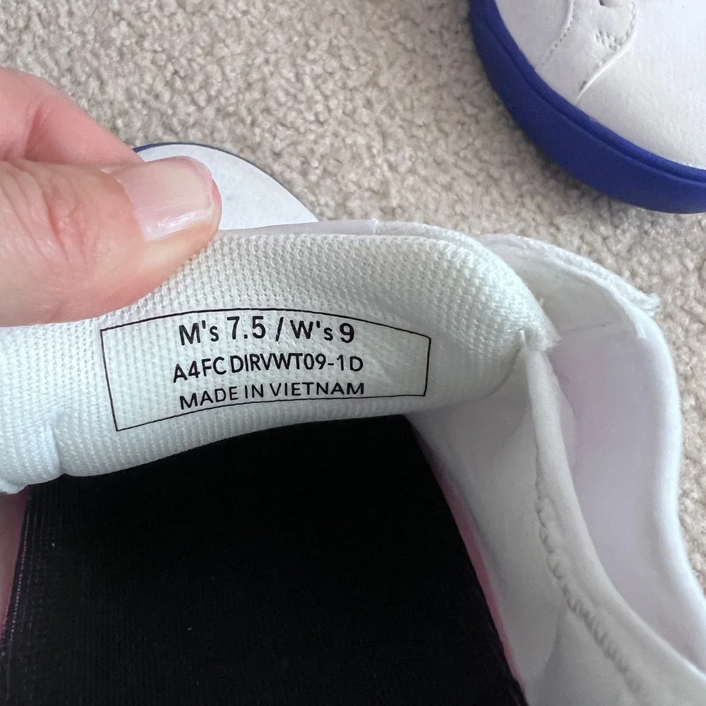 Kizik Irvine Canvas Hands-Free Sneakers‎ White Cobalt Blue Mens 7.5 Womens 9